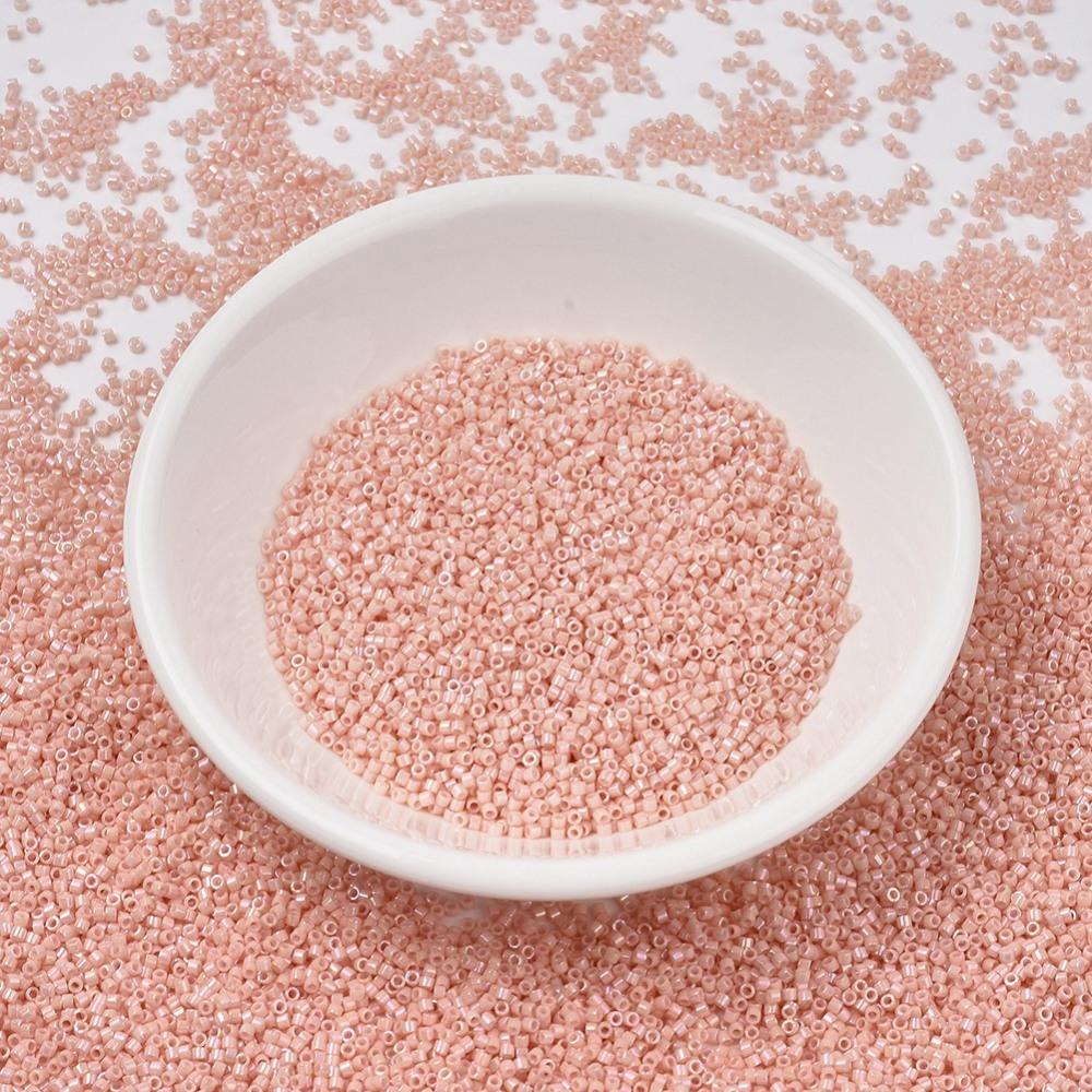 Miyuki Delica Perler, DB 1503, Opaque Light Salmon, 11/0 - Uniq Perler - 4688411