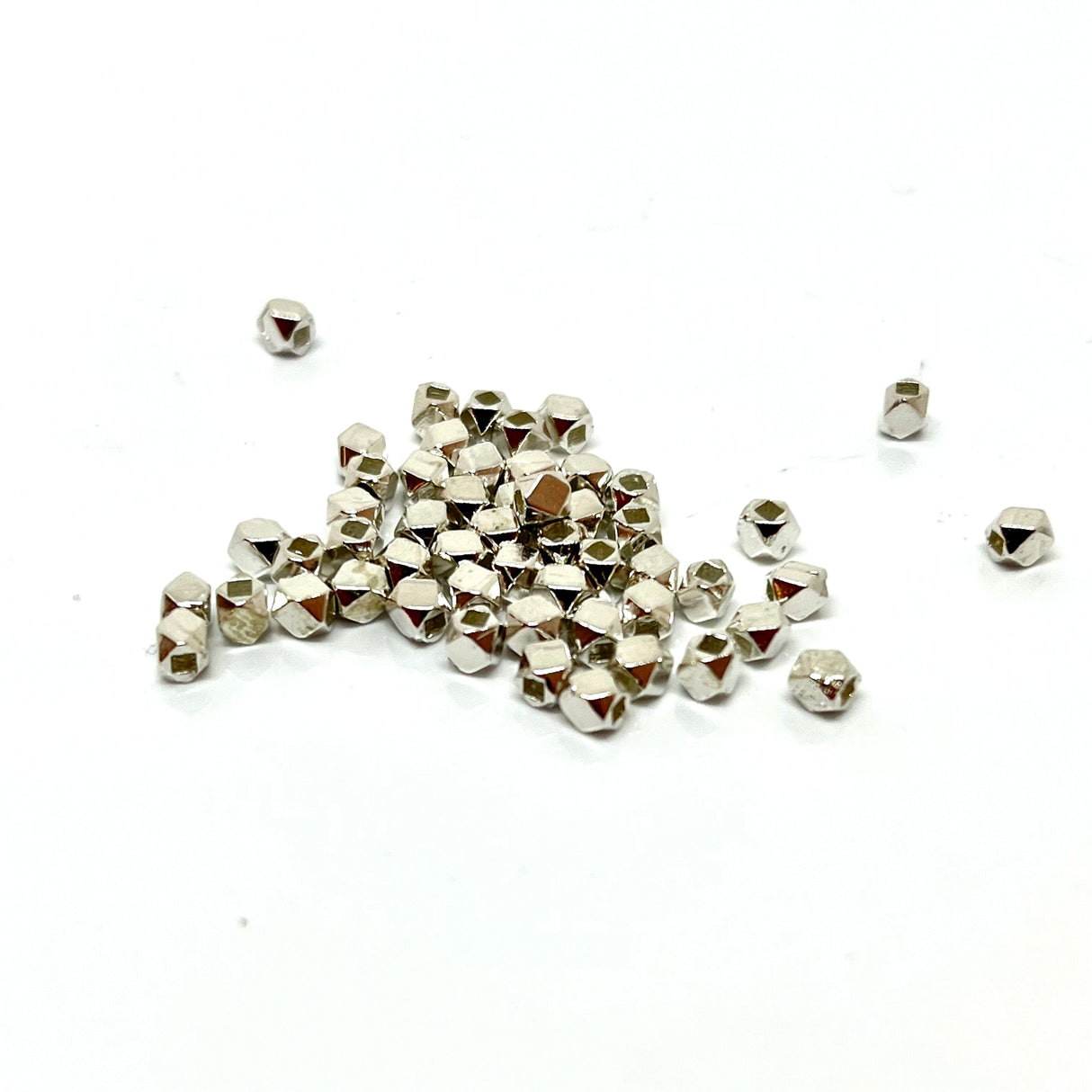 panda metal perler. 10 stk. 2,5 mm sterling sølv perler med kanter