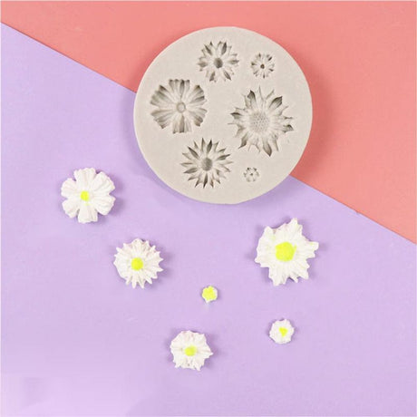 Silikone Form - Små Blomster & Blade (75x9mm) - Uniq Perler - 400966