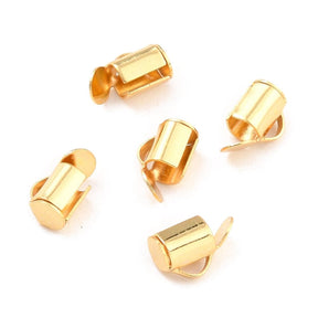 Slide Ends – 18K Forgylt Stål (6,5x5,5mm) 10 stk - Uniq Perler - 447840